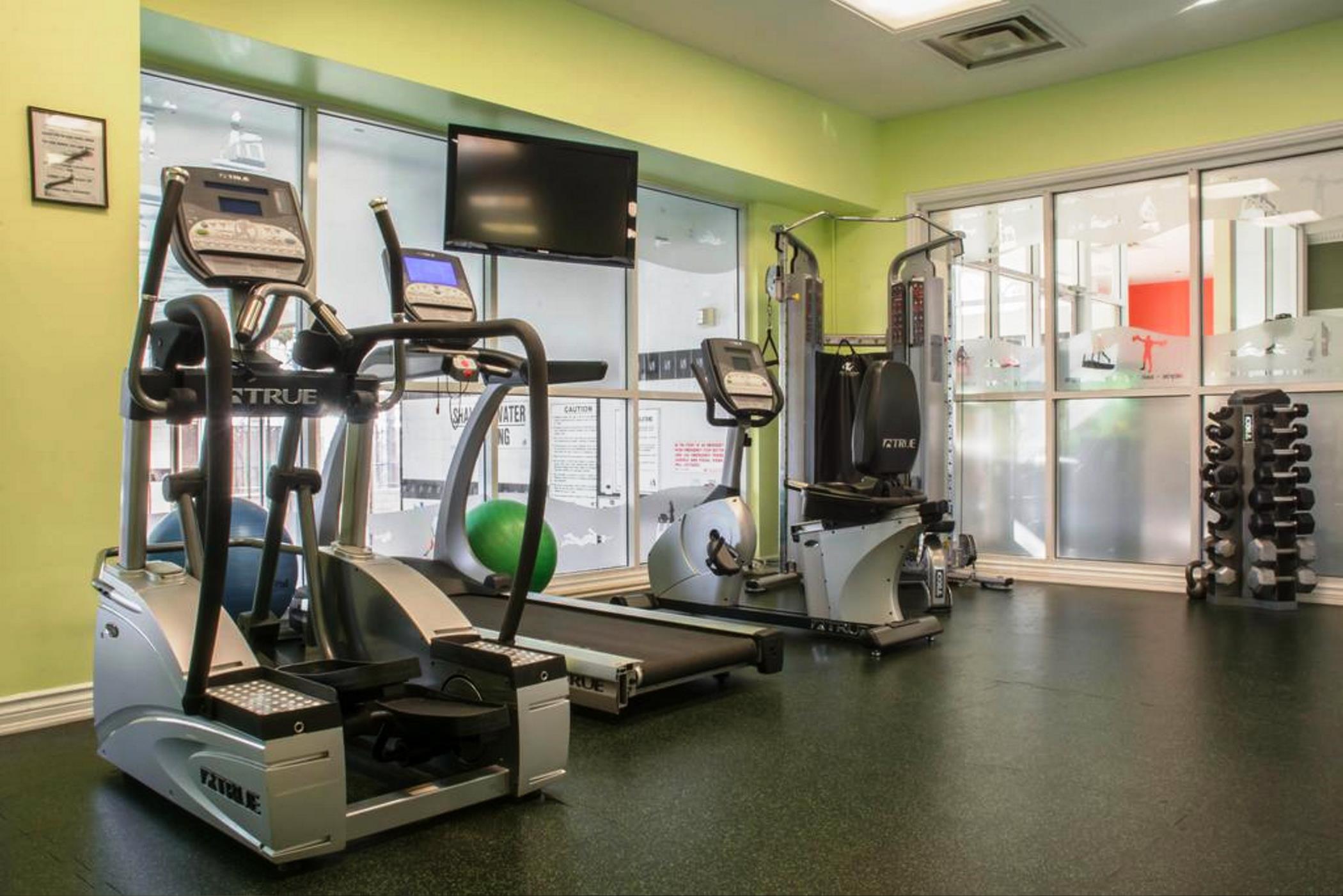 Towneplace Suites By Marriott Toronto Oakville Bagian luar foto