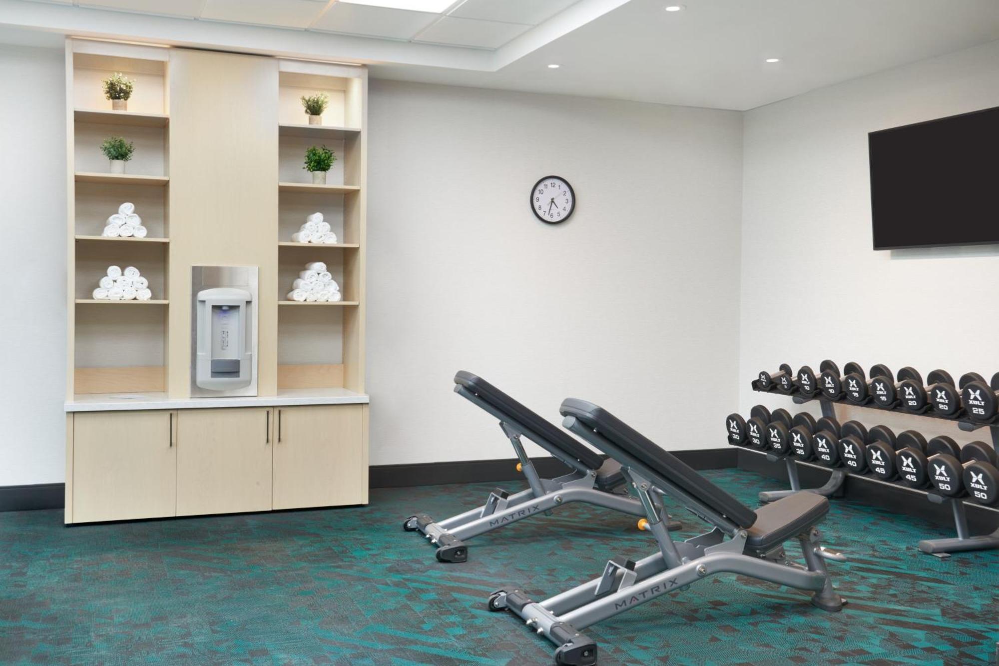 Towneplace Suites By Marriott Toronto Oakville Bagian luar foto